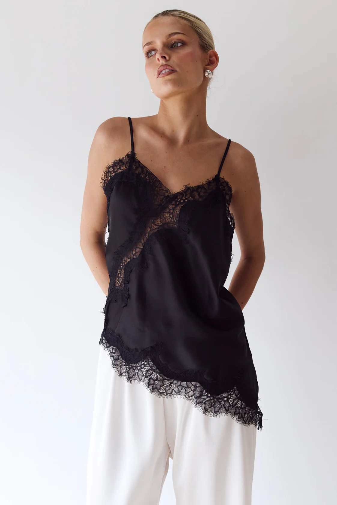 Dua Lace Top (Black) - Image 4