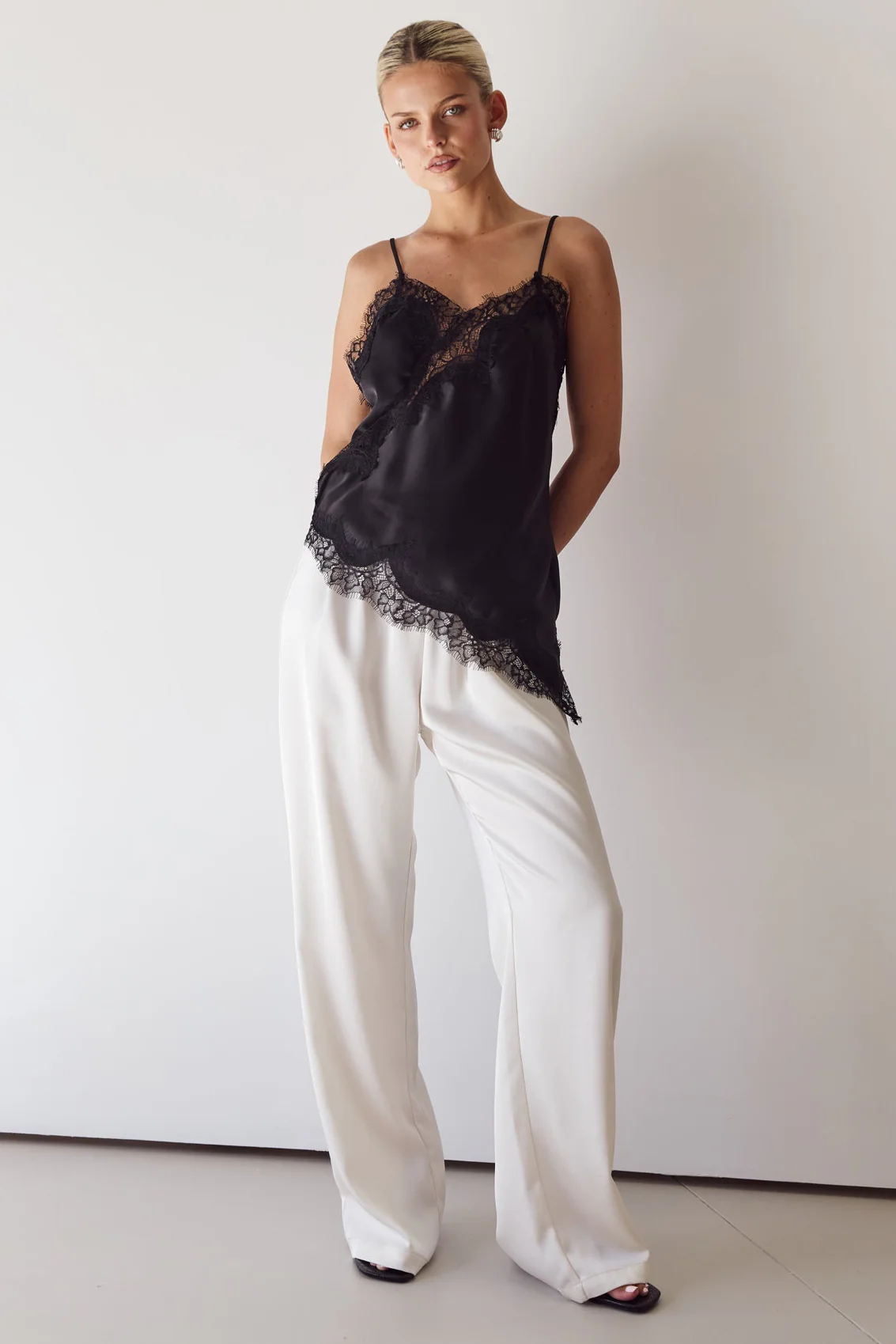 Dua Lace Top (Black) - Image 5