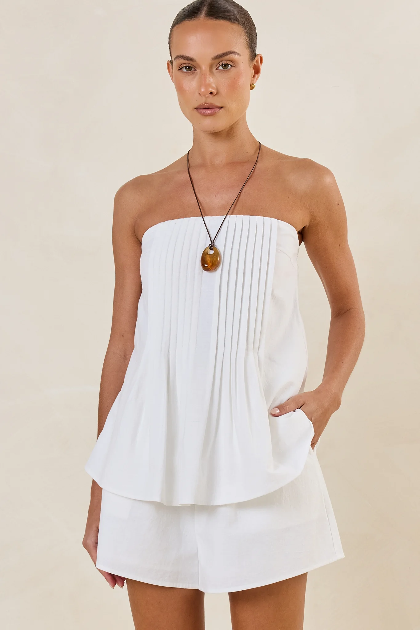 Elara Short (White) - Image 4