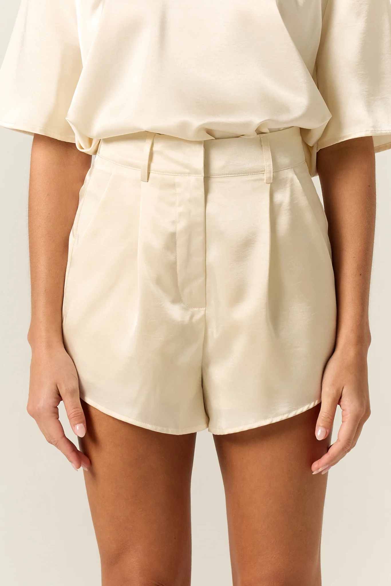 Emmi Satin Tailored Short (Cream) - Image 3
