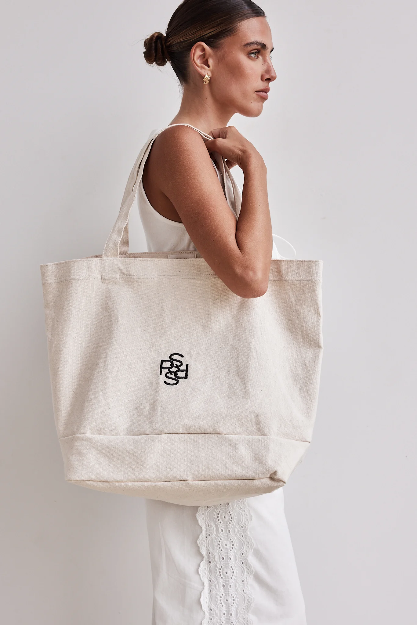 Runway Scout Tote Bag (Cream) - Image 5