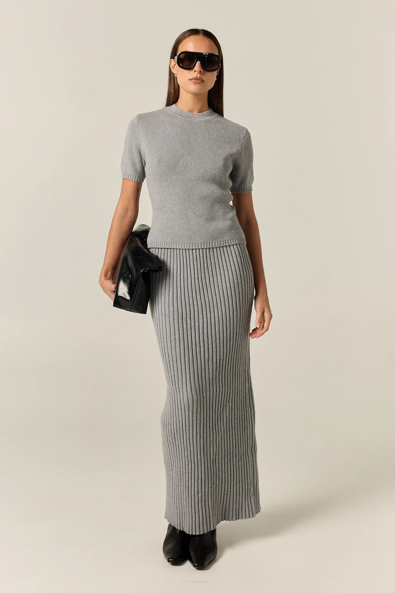 Jordy Ribbed Knit Midi Skirt (Grey)