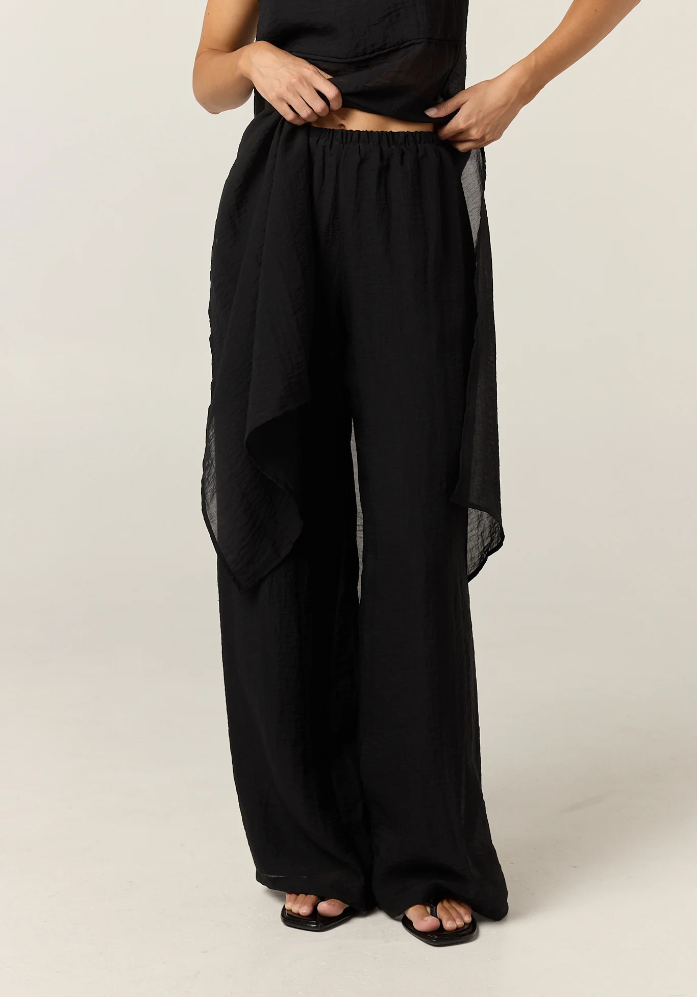 Lucy Set (Black) - Image 6